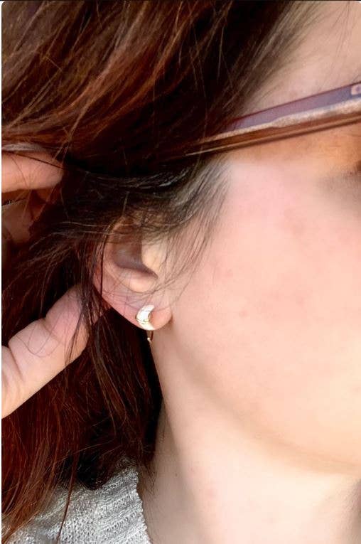 Moonbeam Hug Hoops - Crystal Quartz: 14k Gold Fill