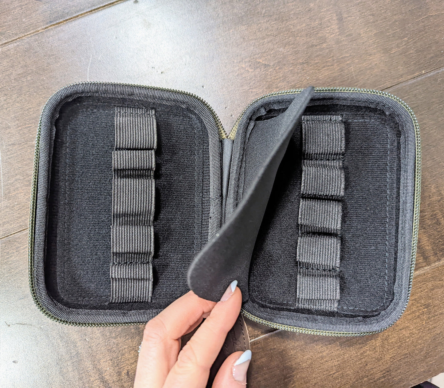 Hemp Essential Oil Carrying Case