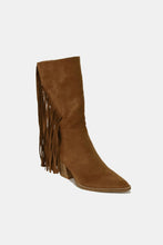 Load image into Gallery viewer, Rattlesnake Fringe Boots
