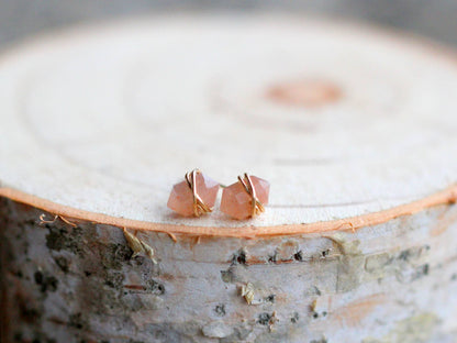Pike Studs - Peach Moonstone: 14k Gold Filled