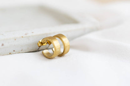Droge Matte Mini Hoop Earrings