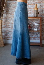 Load image into Gallery viewer, Western Swing Denim Skirt
