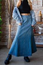 Load image into Gallery viewer, Western Swing Denim Skirt
