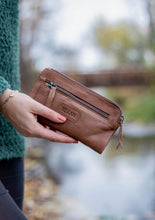 Load image into Gallery viewer, Keaan Leather Elena Wallet
