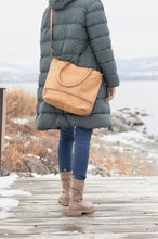 Load image into Gallery viewer, Keaan Emilia Crossbody Hobo Leather Bag
