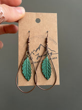 Load image into Gallery viewer, Copper Teal Feather Earrings

