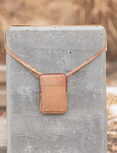 Load image into Gallery viewer, Keaan Ivy Crossbody Leather Bag
