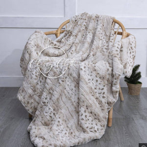 Snow Lynx Super Soft Faux Fur Blanket