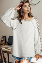Load image into Gallery viewer, Felicia Long Sleeve Pullover
