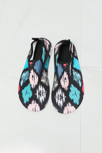 On The Shore Water Shoes in Aztec