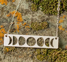 Load image into Gallery viewer, Moonphase Necklace
